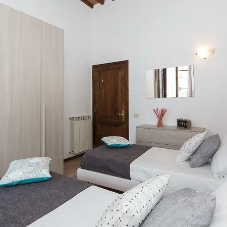 Rental In Rome - Santa Maria Novella Palace Florenz Exterior foto