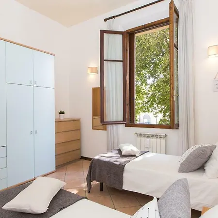 Rental In Rome - Santa Maria Novella Palace Florenz Exterior foto